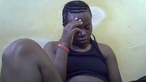 Snapshot of ebony_cutiee chatting on 05.15.26 ebony_cutiee online show from 05.15.26
