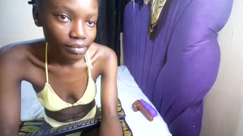 Snapshot of ebony_desire1 chatting on 05.21.26 Desire online show from 05.21.26