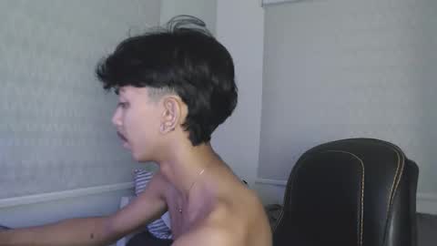 Snapshot of ebony_fuckboy chatting on 09.15.25 ebony_fuckboy online show from 09.15.25