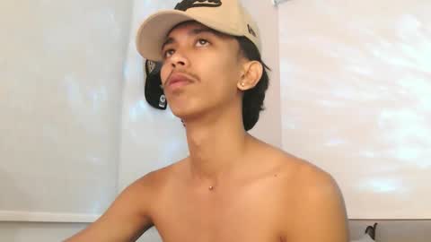 Snapshot of ebony_fuckboy chatting on 11.27.25 ebony_fuckboy online show from 11.27.25