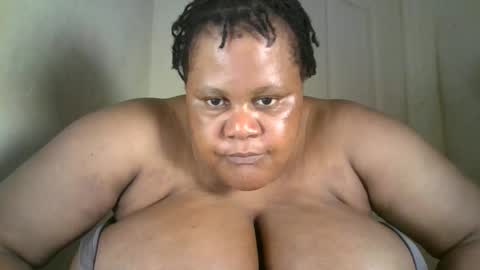 ebony_magixs online show from 10.15.25