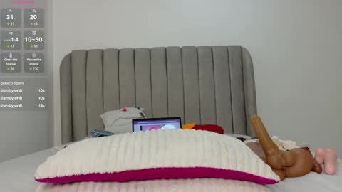 Snapshot of ebony_pearl69 chatting on 04.09.26 ebony_pearl69 online show from 04.09.26
