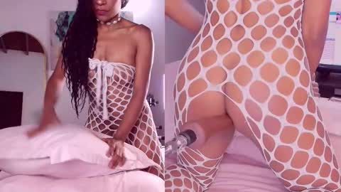 Snapshot of ebony_skyee chatting on 10.14.25 SKYE online show from 10.14.25