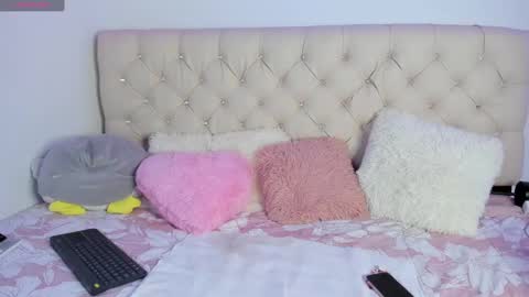 Queen Ebony online show from 02.01.25