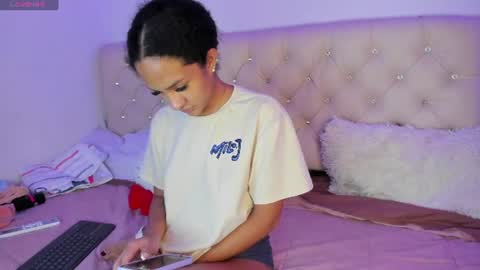 Snapshot of ebonygoddes03 chatting on 06.13.26 Queen Ebony online show from 06.13.26