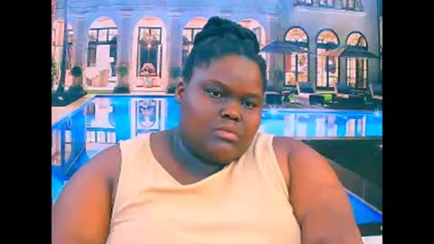 ebonyhotbuns4u2luv online show from 12.17.25