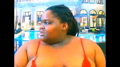 Snapshot of ebonyhotbuns4u2luv chatting on 03.08.26 ebonyhotbuns4u2luv online show from 03.08.26