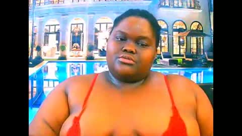 Snapshot of ebonyhotbuns4u2luv chatting on 03.11.26 ebonyhotbuns4u2luv online show from 03.11.26