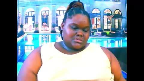 Snapshot of ebonyhotbuns4u2luv chatting on 03.26.26 ebonyhotbuns4u2luv online show from 03.26.26