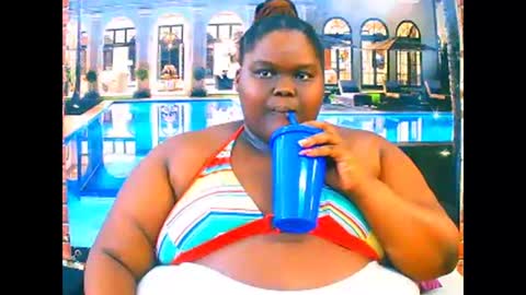 Snapshot of ebonyhotbuns4u2luv chatting on 03.29.26 ebonyhotbuns4u2luv online show from 03.29.26