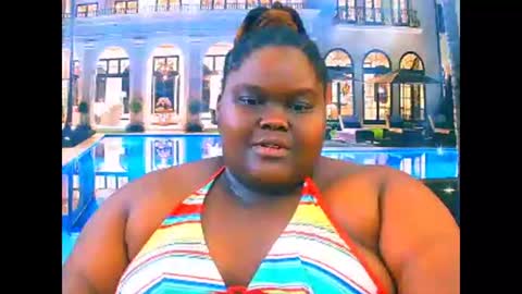 Snapshot of ebonyhotbuns4u2luv chatting on 03.31.26 ebonyhotbuns4u2luv online show from 03.31.26