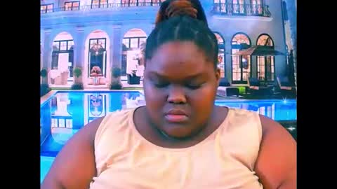 Snapshot of ebonyhotbuns4u2luv chatting on 04.02.26 ebonyhotbuns4u2luv online show from 04.02.26