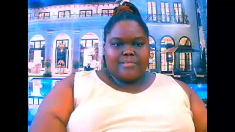 Snapshot of ebonyhotbuns4u2luv chatting on 04.07.26 ebonyhotbuns4u2luv online show from 04.07.26