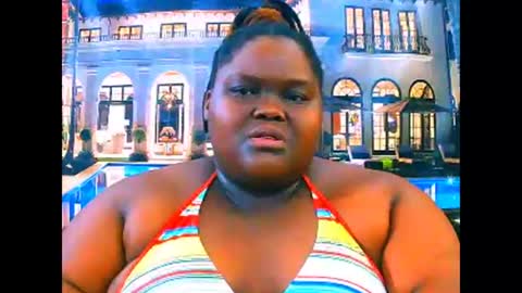 Snapshot of ebonyhotbuns4u2luv chatting on 04.09.26 ebonyhotbuns4u2luv online show from 04.09.26