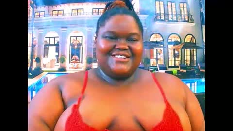 Snapshot of ebonyhotbuns4u2luv chatting on 04.09.26 ebonyhotbuns4u2luv online show from 04.09.26