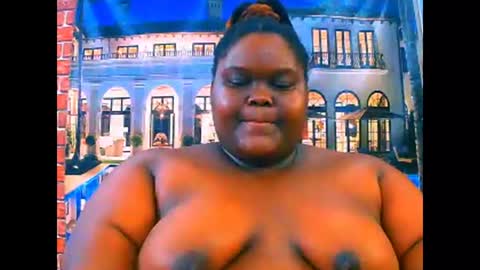 Snapshot of ebonyhotbuns4u2luv chatting on 04.14.26 ebonyhotbuns4u2luv online show from 04.14.26