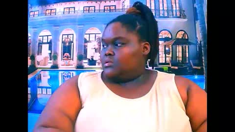 Snapshot of ebonyhotbuns4u2luv chatting on 04.23.26 ebonyhotbuns4u2luv online show from 04.23.26