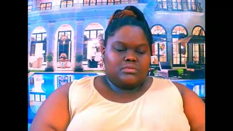 Snapshot of ebonyhotbuns4u2luv chatting on 04.25.26 ebonyhotbuns4u2luv online show from 04.25.26