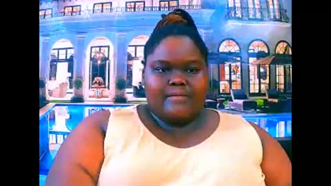 Snapshot of ebonyhotbuns4u2luv chatting on 04.27.26 ebonyhotbuns4u2luv online show from 04.27.26