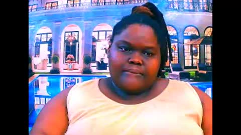 Snapshot of ebonyhotbuns4u2luv chatting on 04.30.26 ebonyhotbuns4u2luv online show from 04.30.26