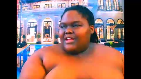 Snapshot of ebonyhotbuns4u2luv chatting on 05.07.26 ebonyhotbuns4u2luv online show from 05.07.26