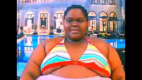 Snapshot of ebonyhotbuns4u2luv chatting on 05.16.26 ebonyhotbuns4u2luv online show from 05.16.26