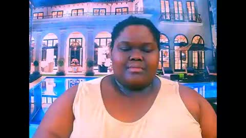 Snapshot of ebonyhotbuns4u2luv chatting on 05.21.26 ebonyhotbuns4u2luv online show from 05.21.26