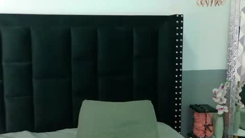 Snapshot of ebonyndsavage chatting on 06.18.26 ebonyndsavage online show from 06.18.26