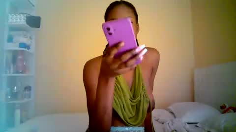 Snapshot of ebonytanqueen chatting on 07.10.26 ebonytanqueen online show from 07.10.26