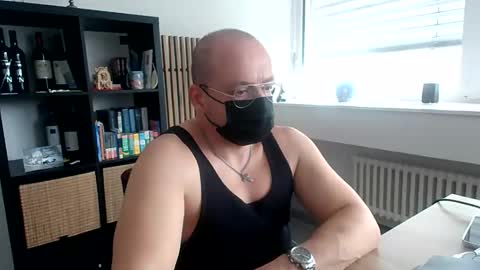 Snapshot of echoesethos chatting on 10.12.25 Echo online show from 10.12.25