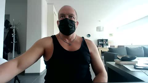 Snapshot of echoesethos chatting on 10.17.25 Echo online show from 10.17.25