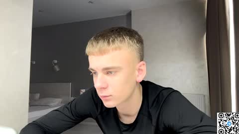 Snapshot of echowraith chatting on 11.06.25 echowraith online show from 11.06.25