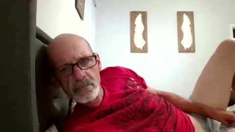 eddiee1068 online show from 04.19.26