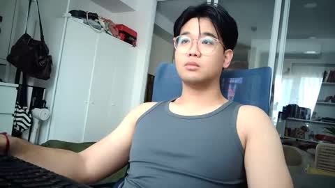 Snapshot of eddiethch chatting on 02.22.26 eddi0304 online show from 02.22.26