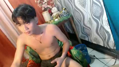 Snapshot of edelcum_xx chatting on 01.28.25 edelcum_xx online show from 01.28.25