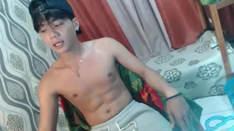 Snapshot of edelcum_xx chatting on 02.13.25 edelcum_xx online show from 02.13.25