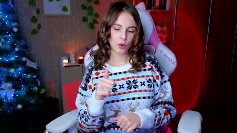 Snapshot of edelinemaher chatting on 01.02.25 Edeline online show from 01.02.25