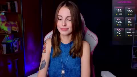 Snapshot of edelinemaher chatting on 10.10.25 Edeline online show from 10.10.25