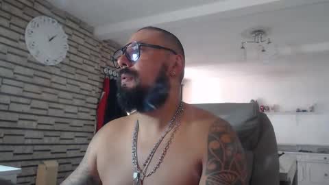 Snapshot of edgarram83 chatting on 09.20.25 edgarram83 online show from 09.20.25