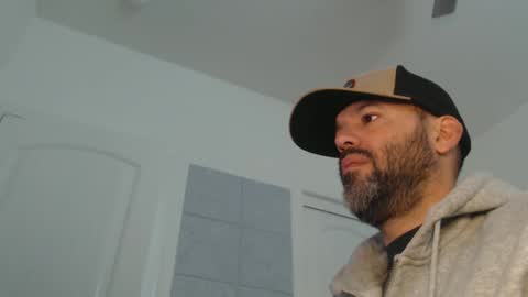 Snapshot of edge_masters chatting on 12.23.24 EdgeM online show from 12.23.24