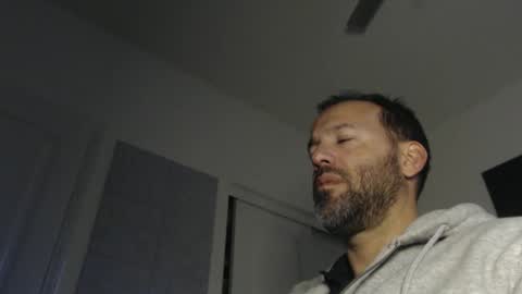 Snapshot of edge_masters chatting on 01.15.25 EdgeM online show from 01.15.25