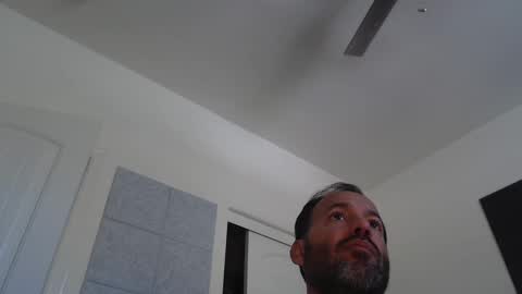 Snapshot of edge_masters chatting on 01.16.25 EdgeM online show from 01.16.25