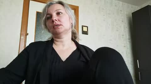 Snapshot of edithmanning chatting on 05.15.26 edithmanning online show from 05.15.26
