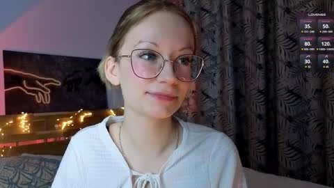 Snapshot of edlin_gail chatting on 10.30.25 Edlin Gali online show from 10.30.25