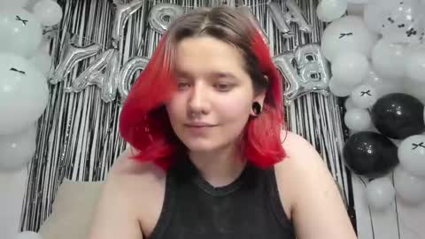 Snapshot of edna_dana chatting on 10.07.25 Edna online show from 10.07.25