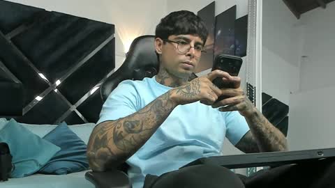Snapshot of edoardojs chatting on 05.23.26 EdoardoJS online show from 05.23.26