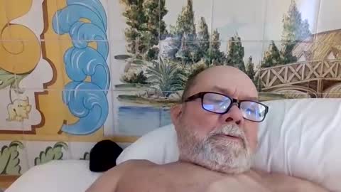 Eddie online show from 05.10.26