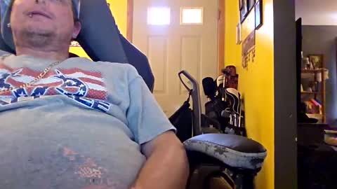 Snapshot of edwardaims_2please chatting on 11.14.25 edwardaims_2please online show from 11.14.25