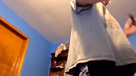 Snapshot of edwardaims_2please chatting on 11.16.25 edwardaims_2please online show from 11.16.25