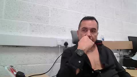 Snapshot of edwill13 chatting on 02.11.26 EdM online show from 02.11.26